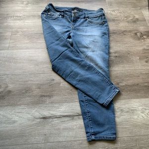 TORRID blue jegging 16S